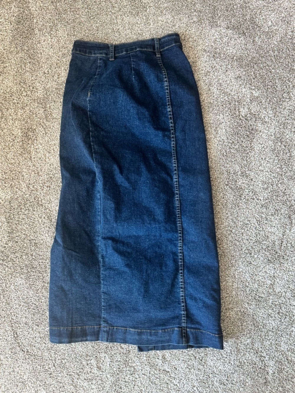 Classic Dark Blue Denim Pencil Skirt with Front Buttons - Picture 2 of 3